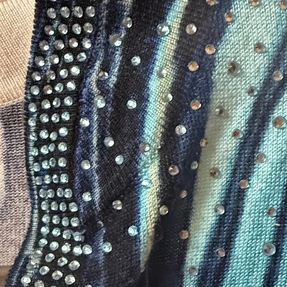 Carmen Marc Valvo Blue Teal & Black V-Neck Sweater with Rhinestones - Picture 4 of 4